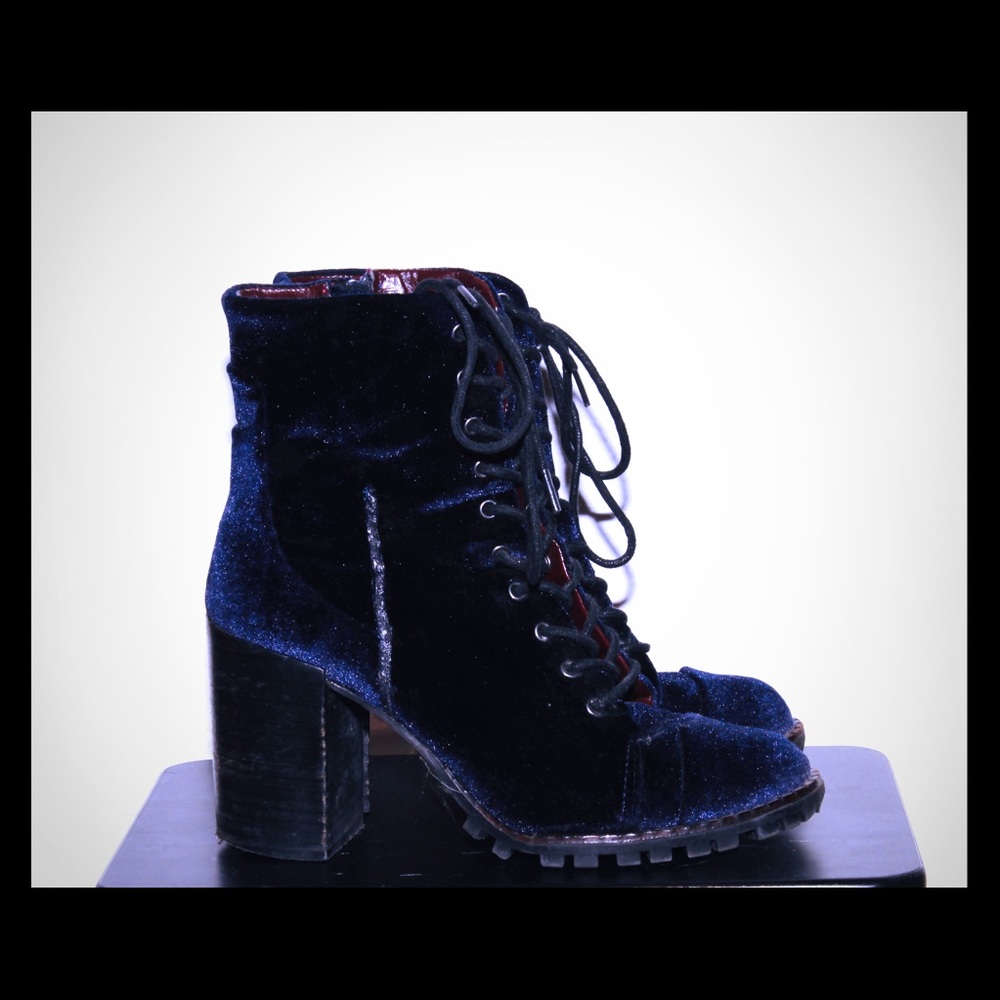 Blue velvet combat boots 🦋🦕